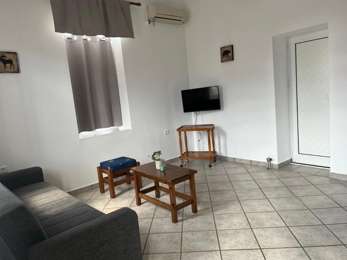Athina Rooms Karvounades Zewnętrze zdjęcie