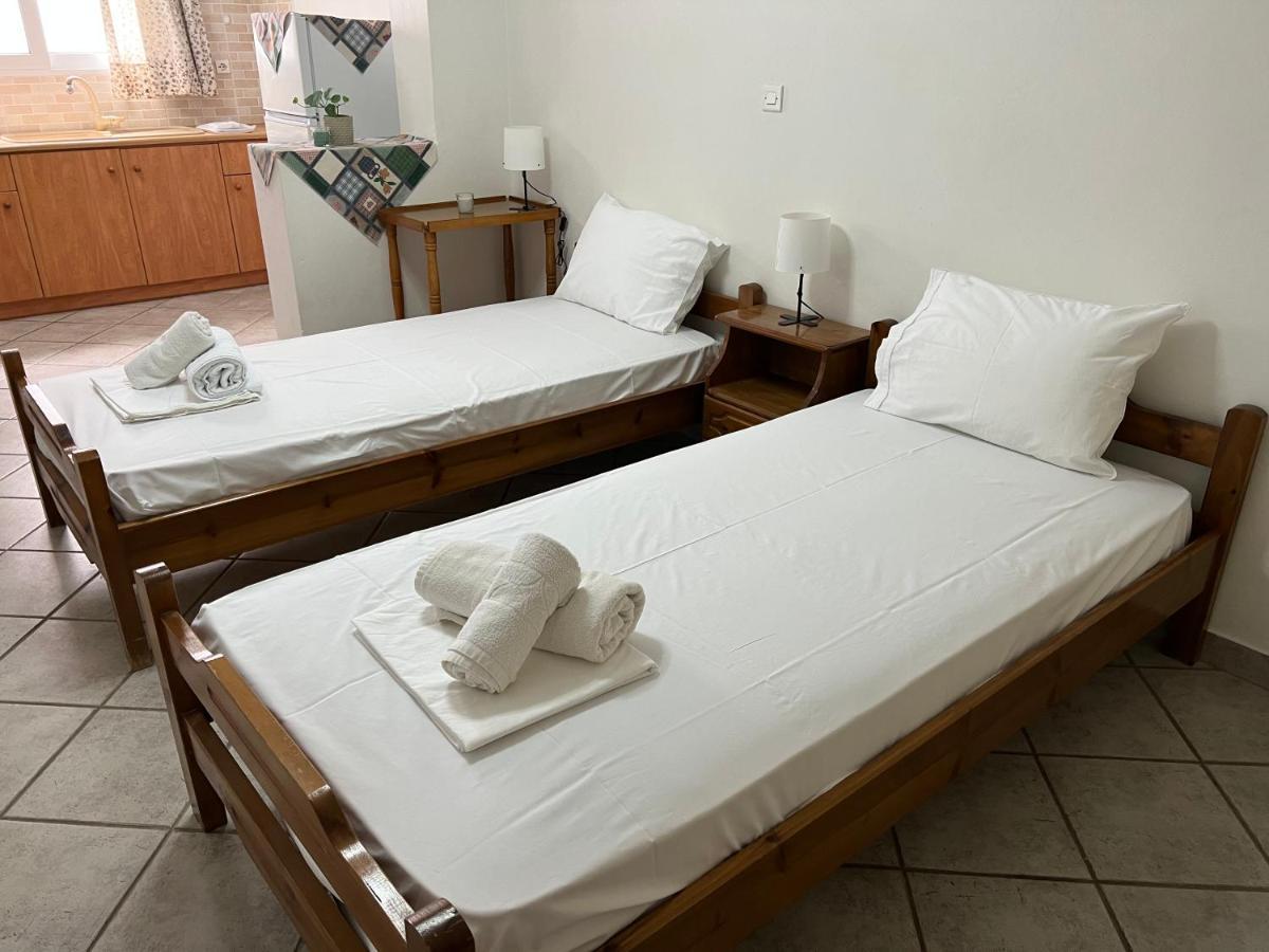 Athina Rooms Karvounades Zewnętrze zdjęcie