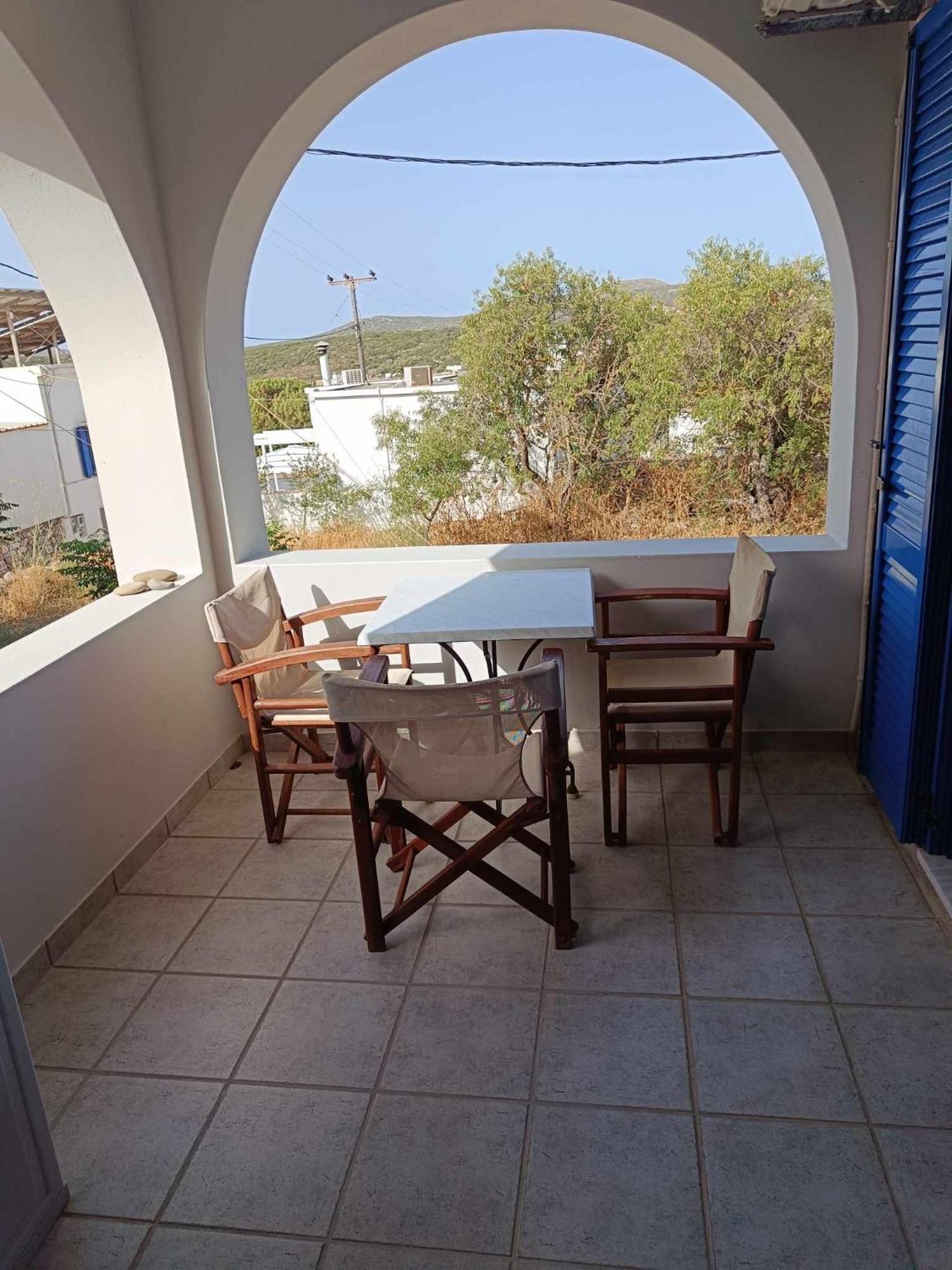 Athina Rooms Karvounades Zewnętrze zdjęcie